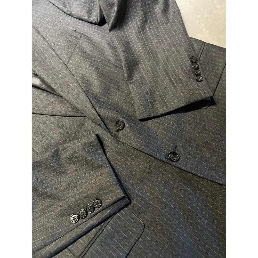 Mint Jos A Bank Signature 40-41R 34x29 Gray with Ice Blue Dashed Stripe Suit Set